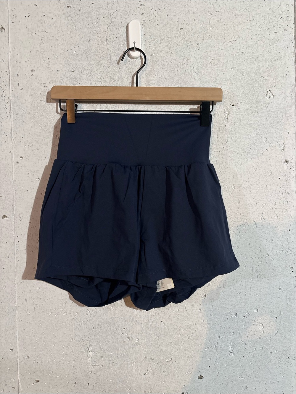 Halara SoftlyZero™ Airy Super High Waisted 2-in-1 InstantCool Shorts | Size: M
